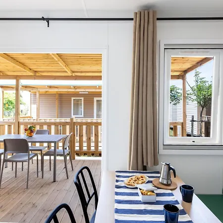 Village With Swimming-pool In Montalto Marina Just 100 Meters From The Beach, Mobile Homes With Air Conditioning And Private Outdoor Area Torre di Montalto